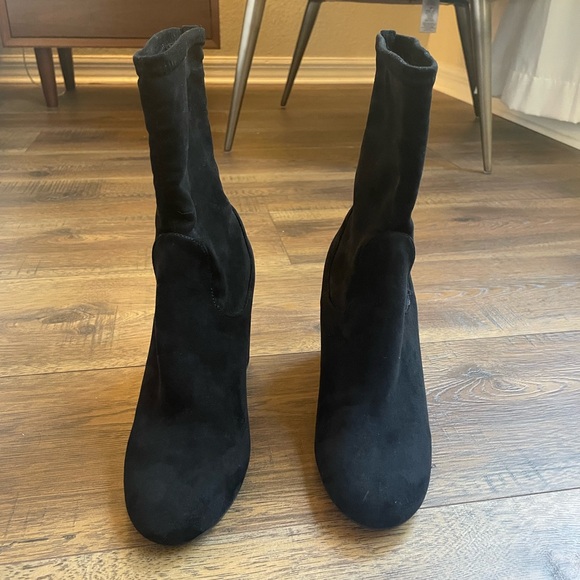 Halogen Jacy Stretch Sock Bootie - Picture 13 of 16